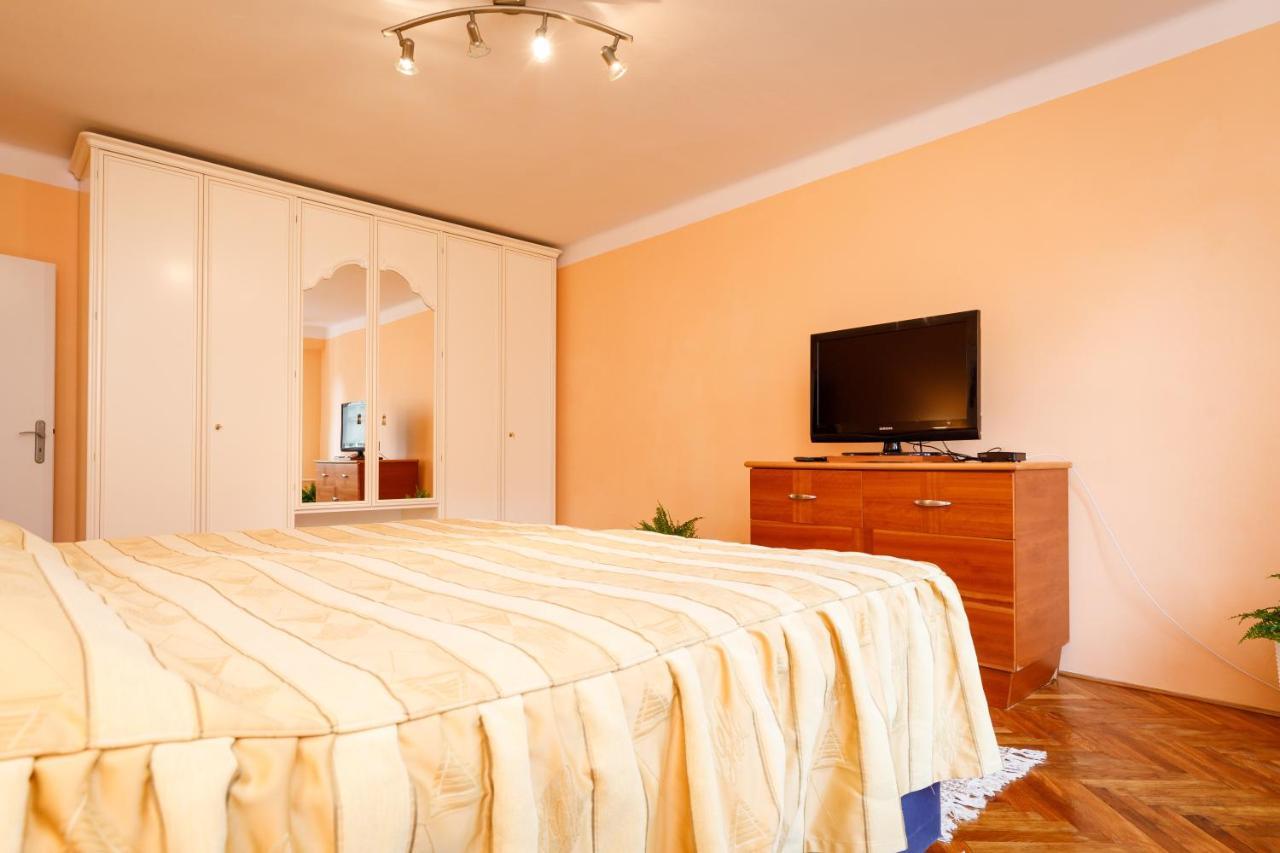 Apartments Tgm 11 카를로비바리 외부 사진