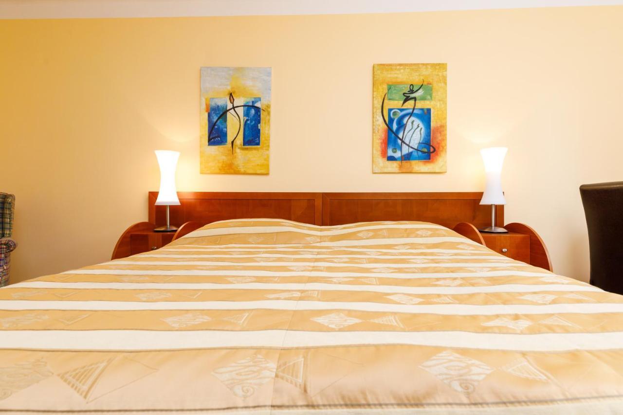 Apartments Tgm 11 카를로비바리 외부 사진