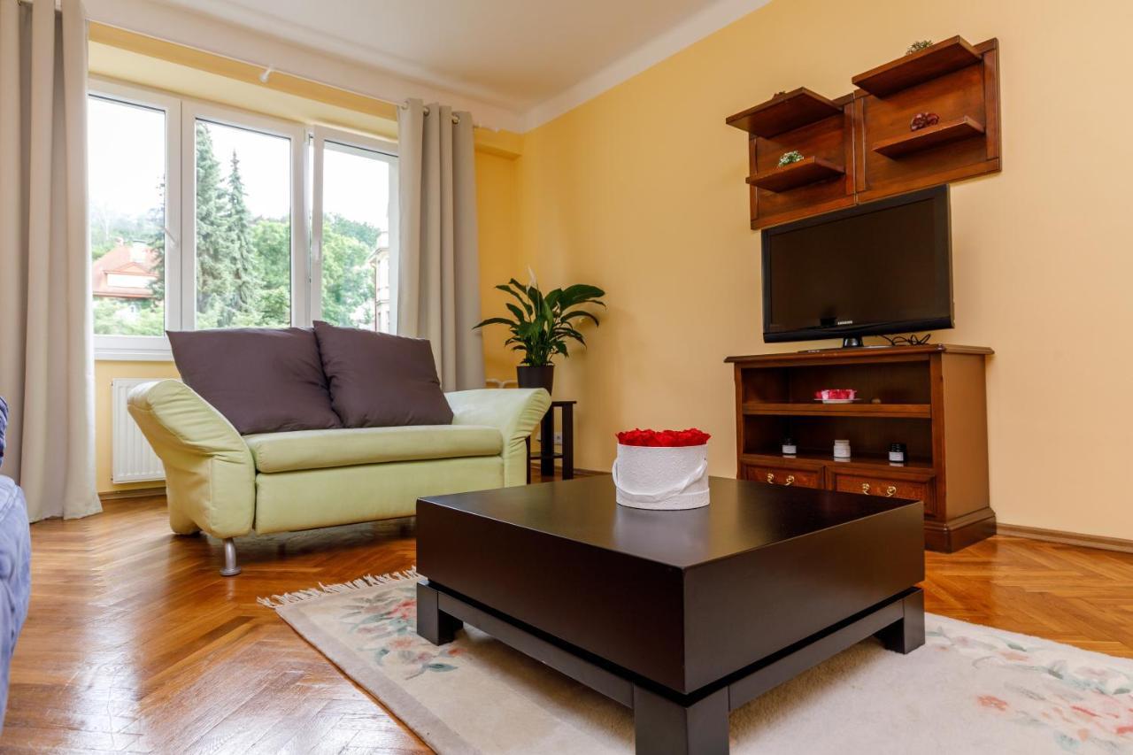 Apartments Tgm 11 카를로비바리 외부 사진