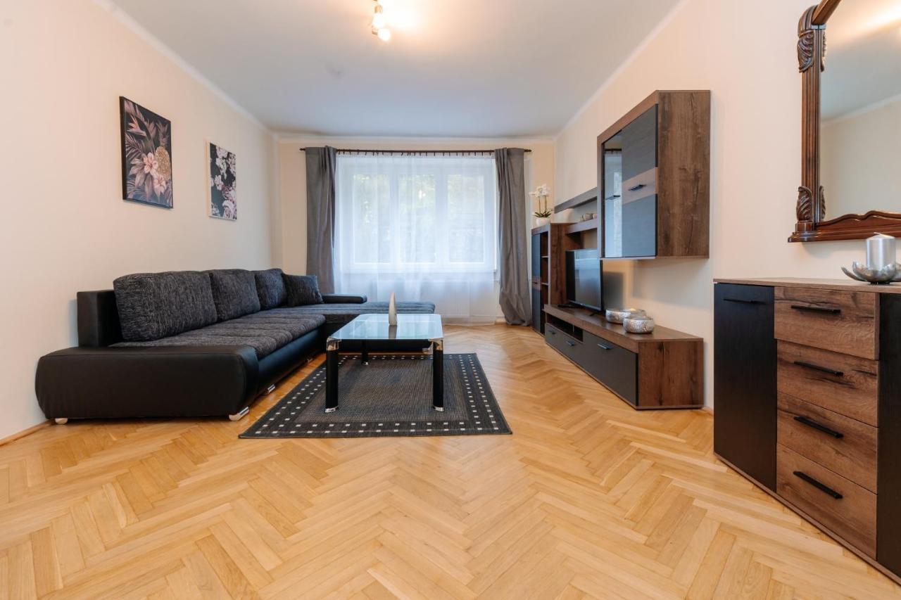 Apartments Tgm 11 카를로비바리 외부 사진