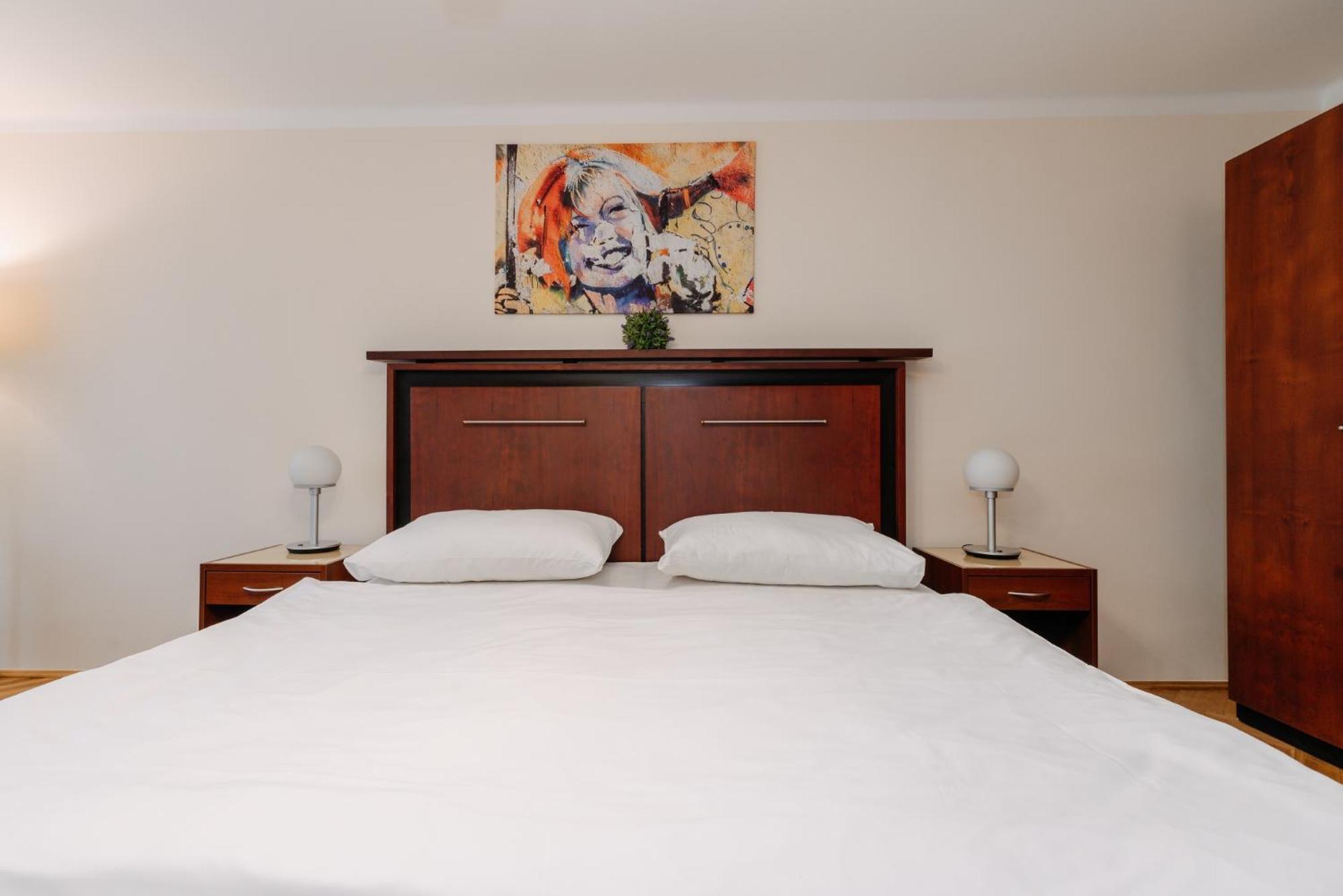 Apartments Tgm 11 카를로비바리 외부 사진