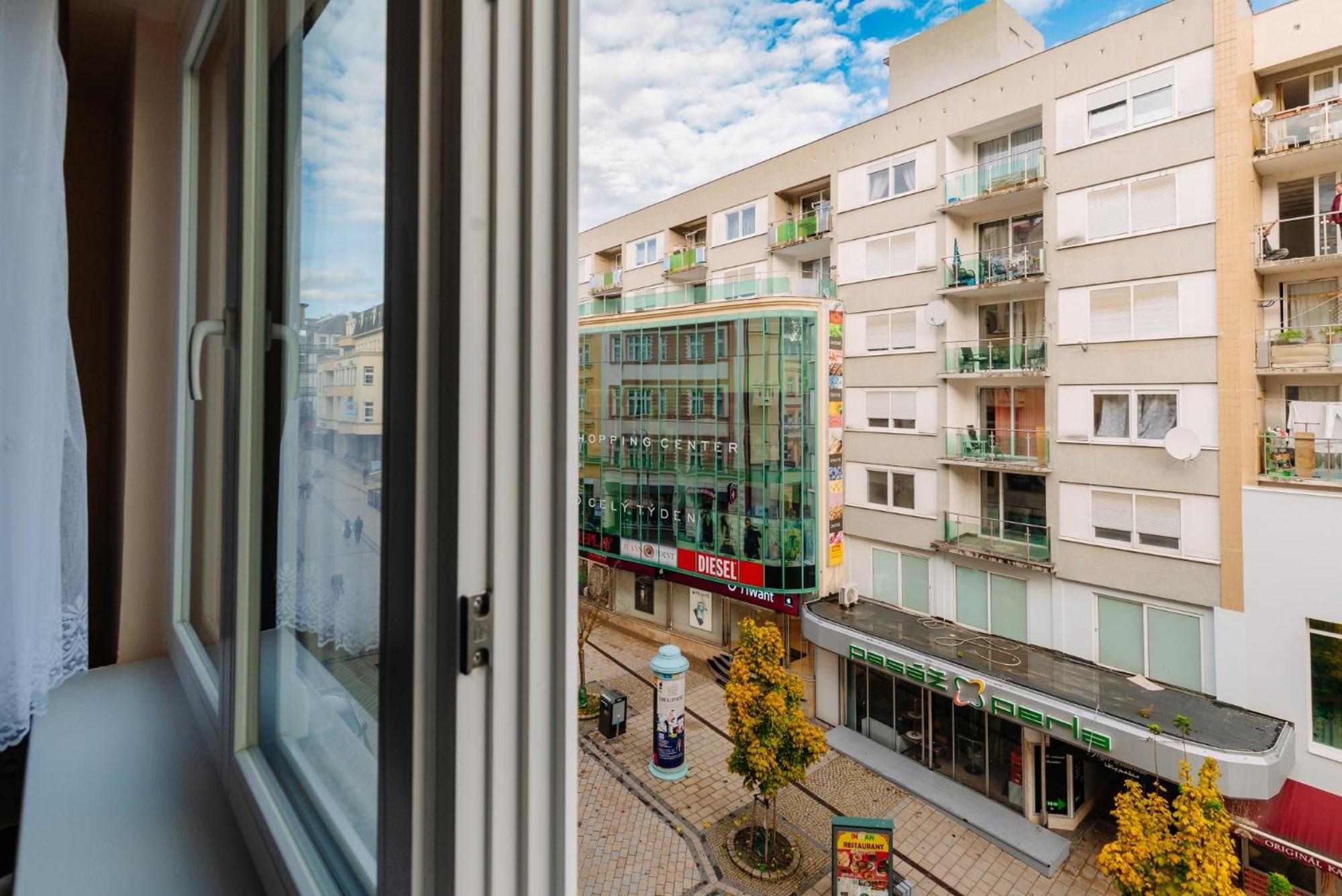 Apartments Tgm 11 카를로비바리 외부 사진